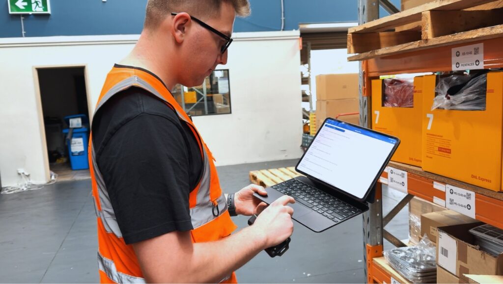 Icelander Logistics team member onboarding for all new clients to ensure a smooth setup, clear expectations & communication
